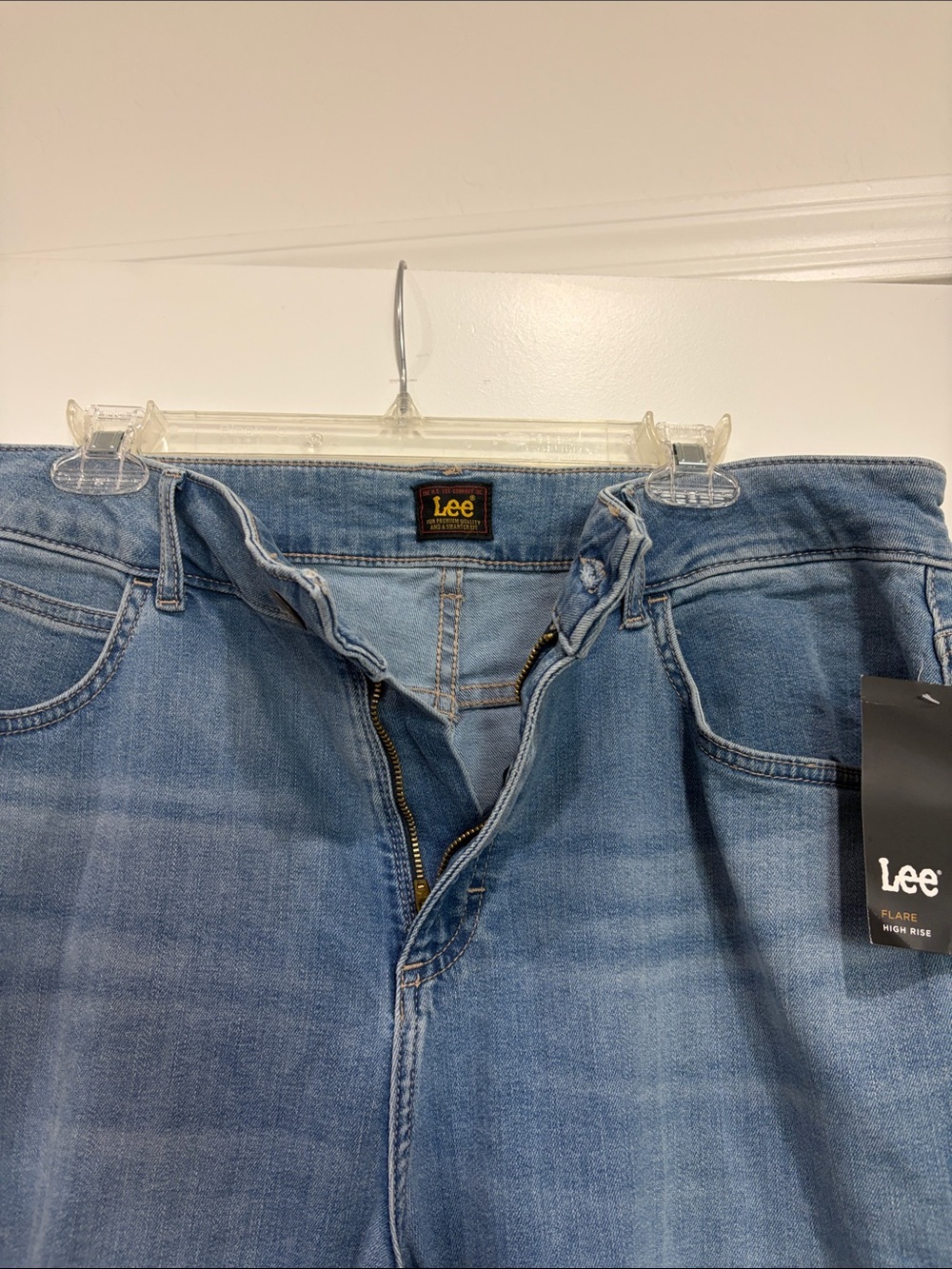 NWT Lee’s Light Blue Women’s Flare Jeans - Picture 6 of 7